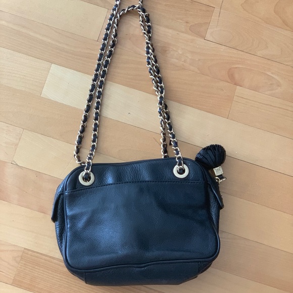 Authentic Tory Burch leather bag in mint condition - Picture 3 of 6